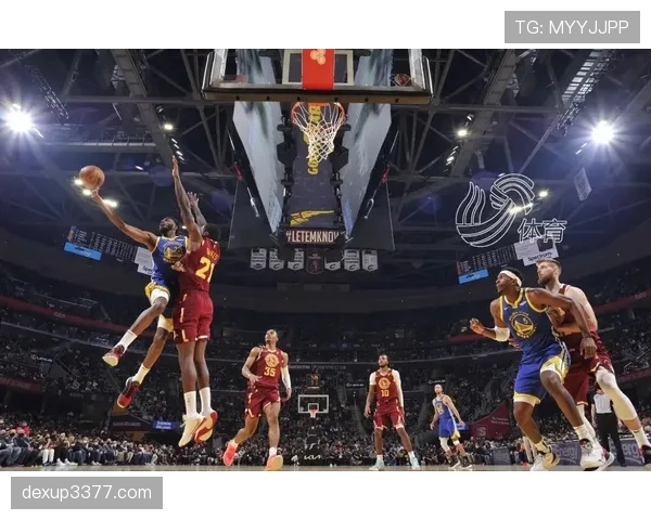 篮球中的三秒规则在国际篮联与NBA中有何不同解读？